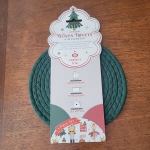 BKLYN STEEL Co. dark green woven trivet